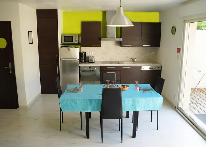 Le Clos Du Champ De L'amour